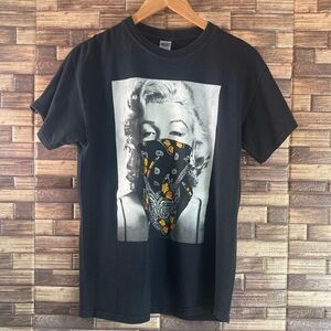 Gildan EUC Medium Black Marilyn Monroe Gangster T Shirt